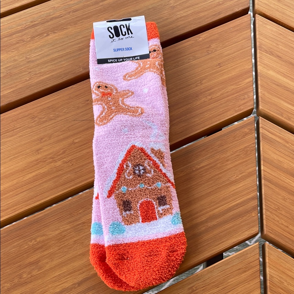 Sock It To Me Gingerbread House Slipper Socks NWT Non-Slip Cozy Socks